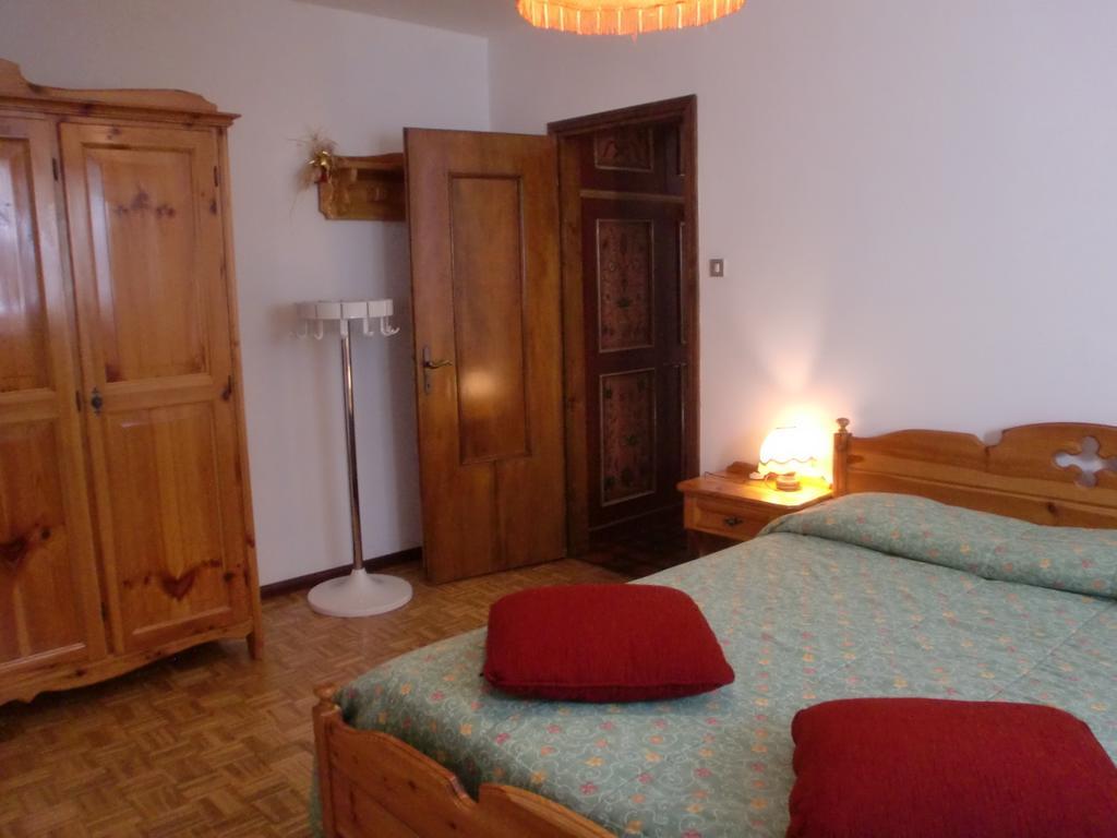 Appartamento Niki Campitello Campitello di Fassa Habitación foto
